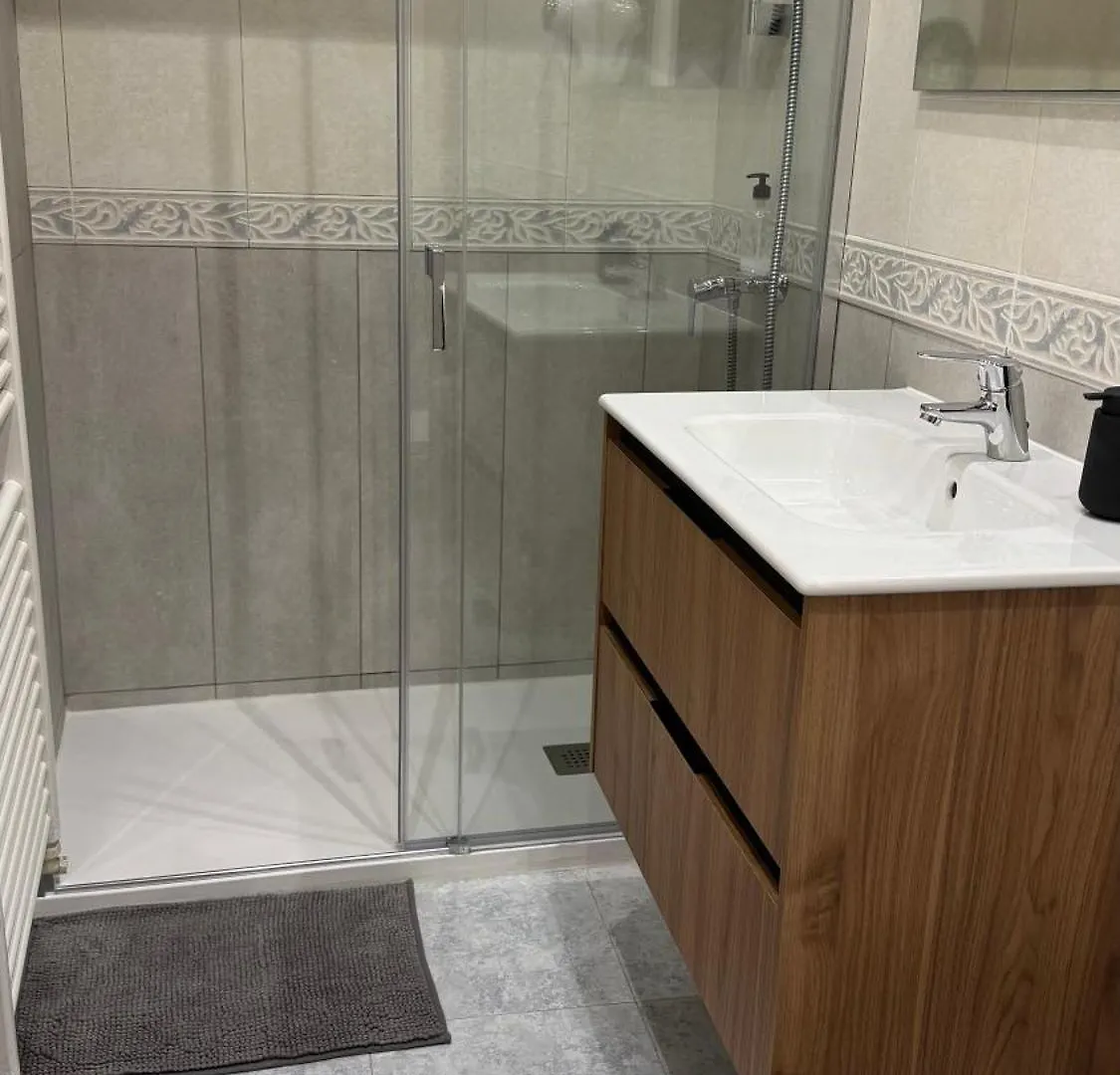 Hostal Madrazo Barselona 2*,  İspanya