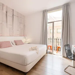 Guest house Chic & Basic Tallers, Barcelona
