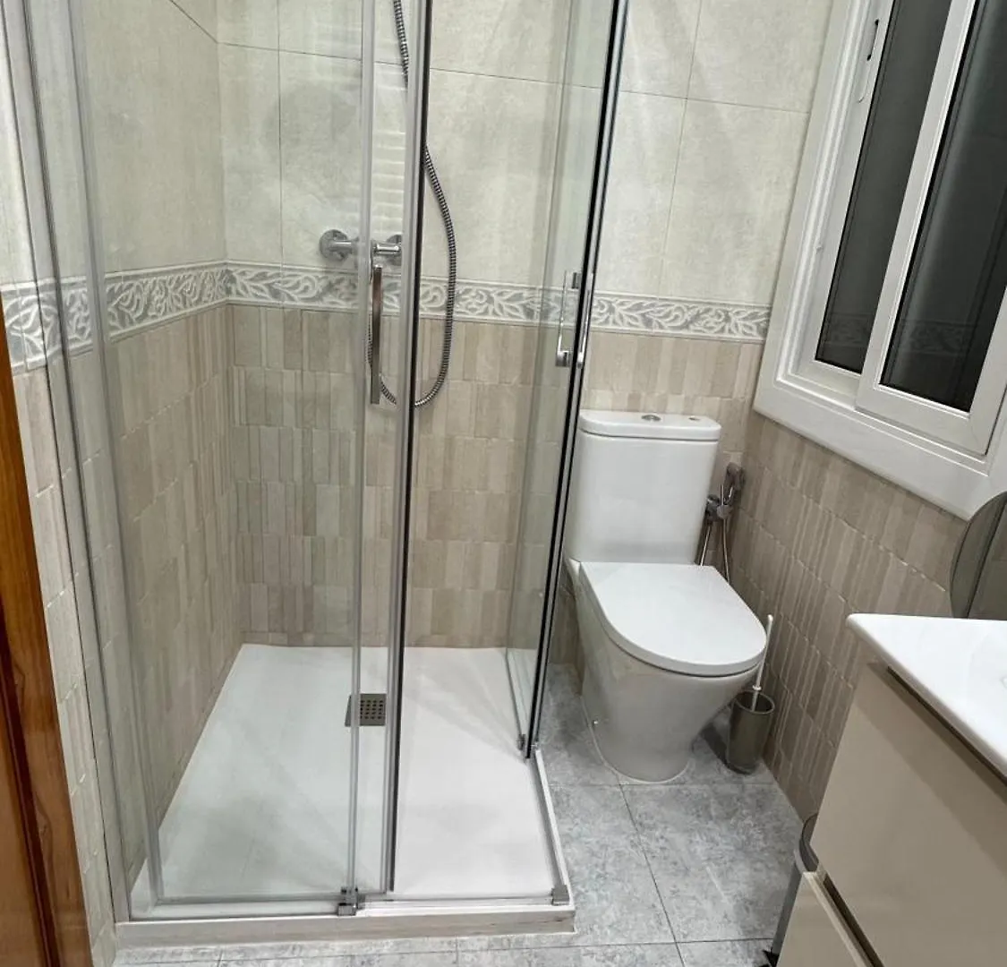 Hostal Madrazo Barcelona Guest house