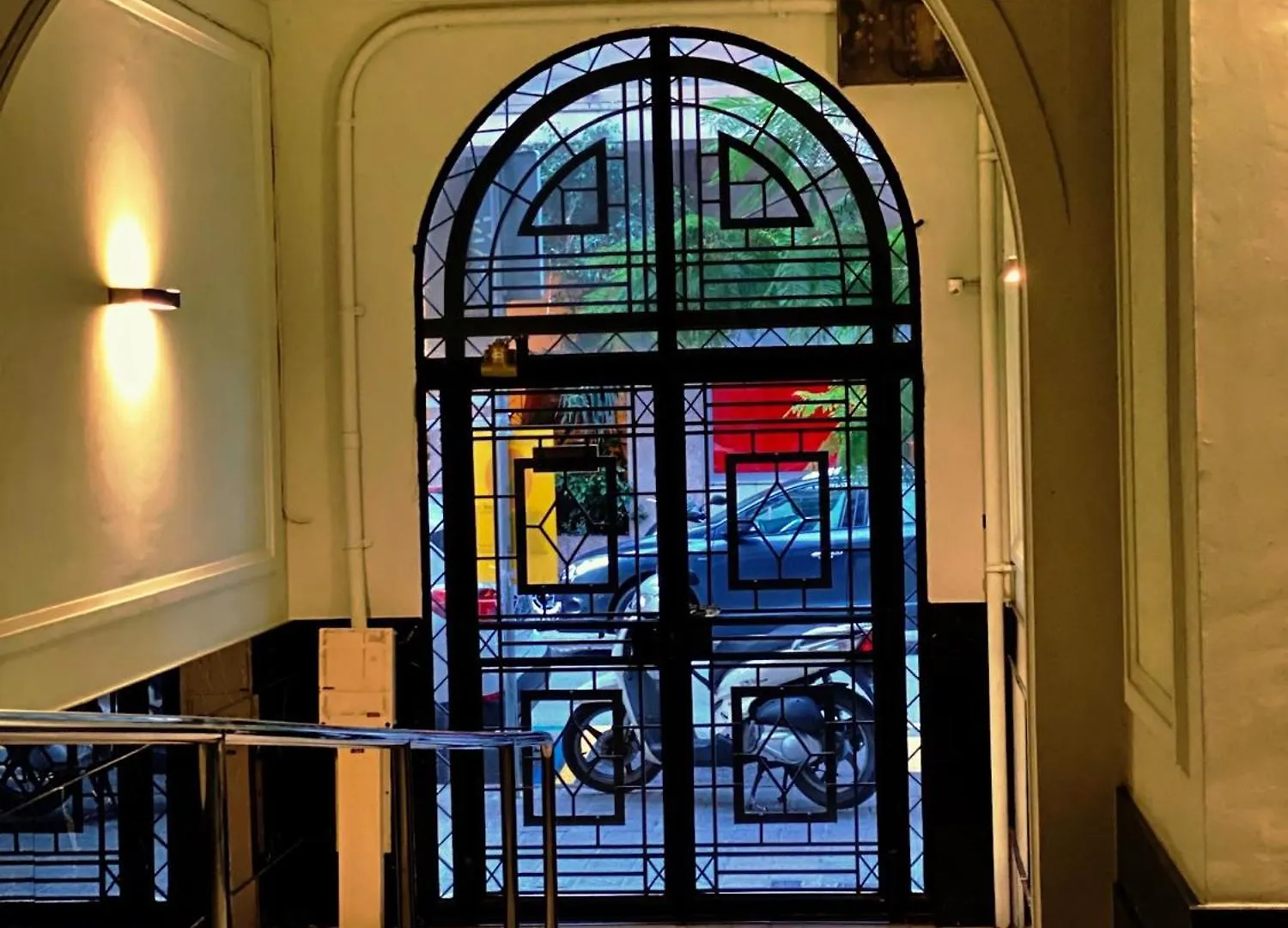 ** Pensjonat Hostal Madrazo Barcelona Hiszpania
